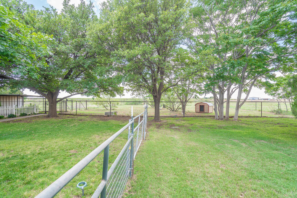 10008 S County Rd 1213 Property Photo 83