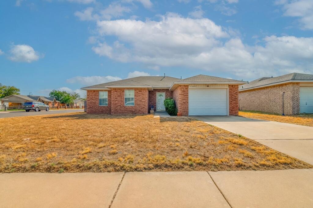 1501 Weatherford St Property Photo 1