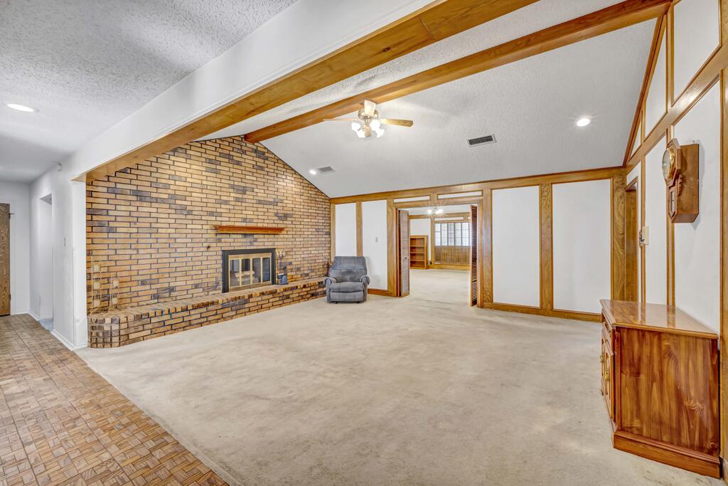 4503 Teakwood Trace Property Photo 6