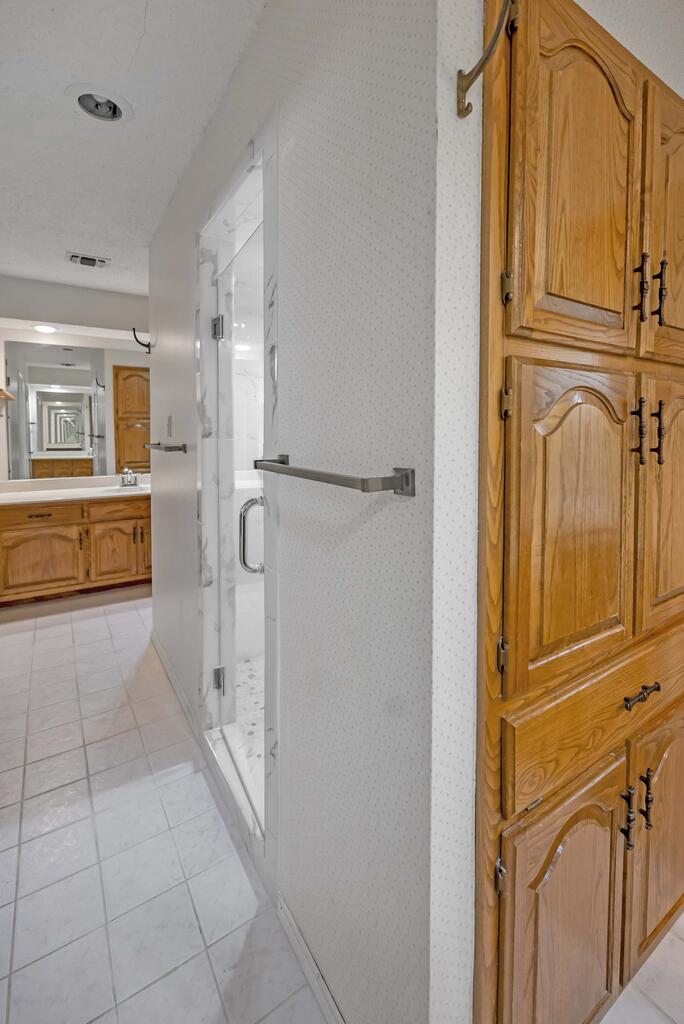 4503 Teakwood Trace Property Photo 16