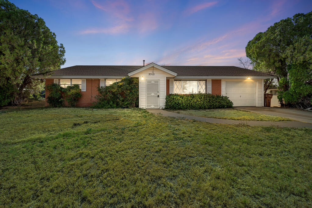2512 Lynn Dr Property Photo 1