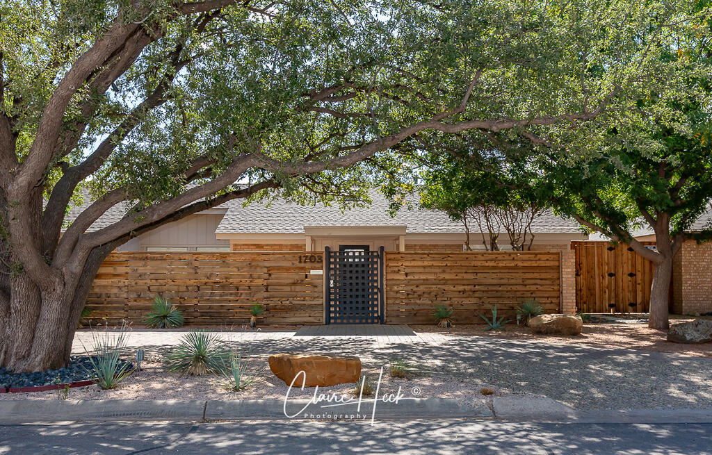 1703 Lexington Property Photo 1