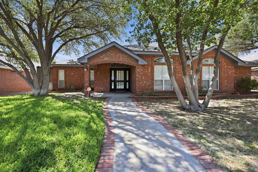 2205 Bradford Court Property Photo 1