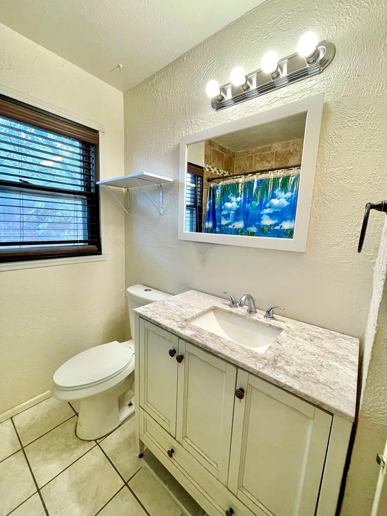 421 Dallas St Property Photo 20