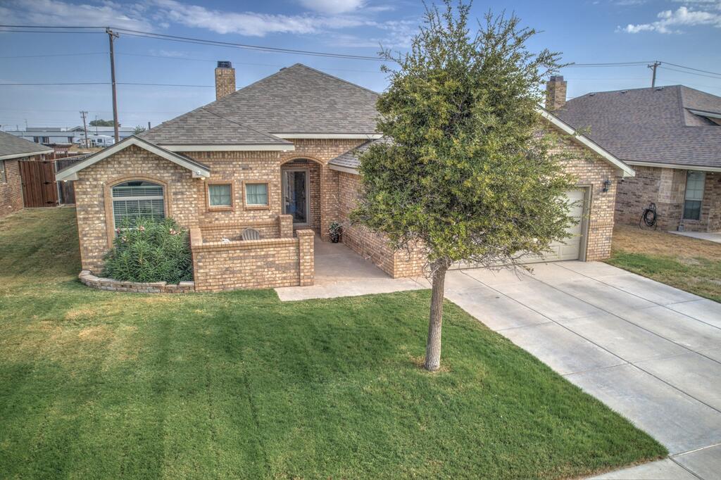 5703 Champions Dr Property Photo 1