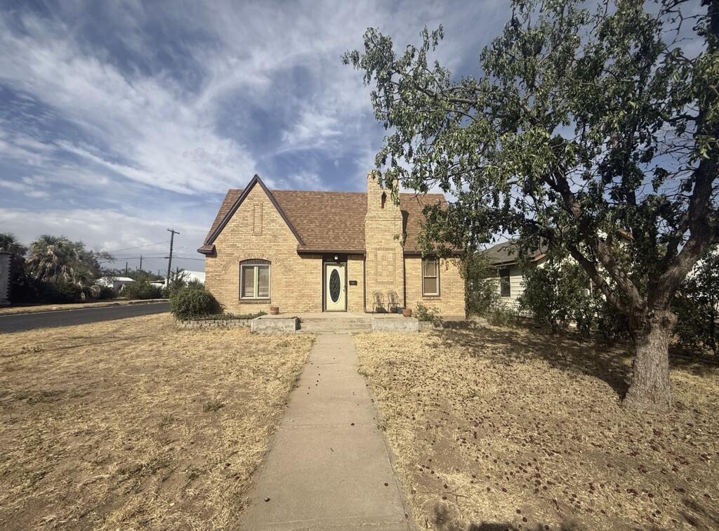 1410 Runnels St Property Photo 1