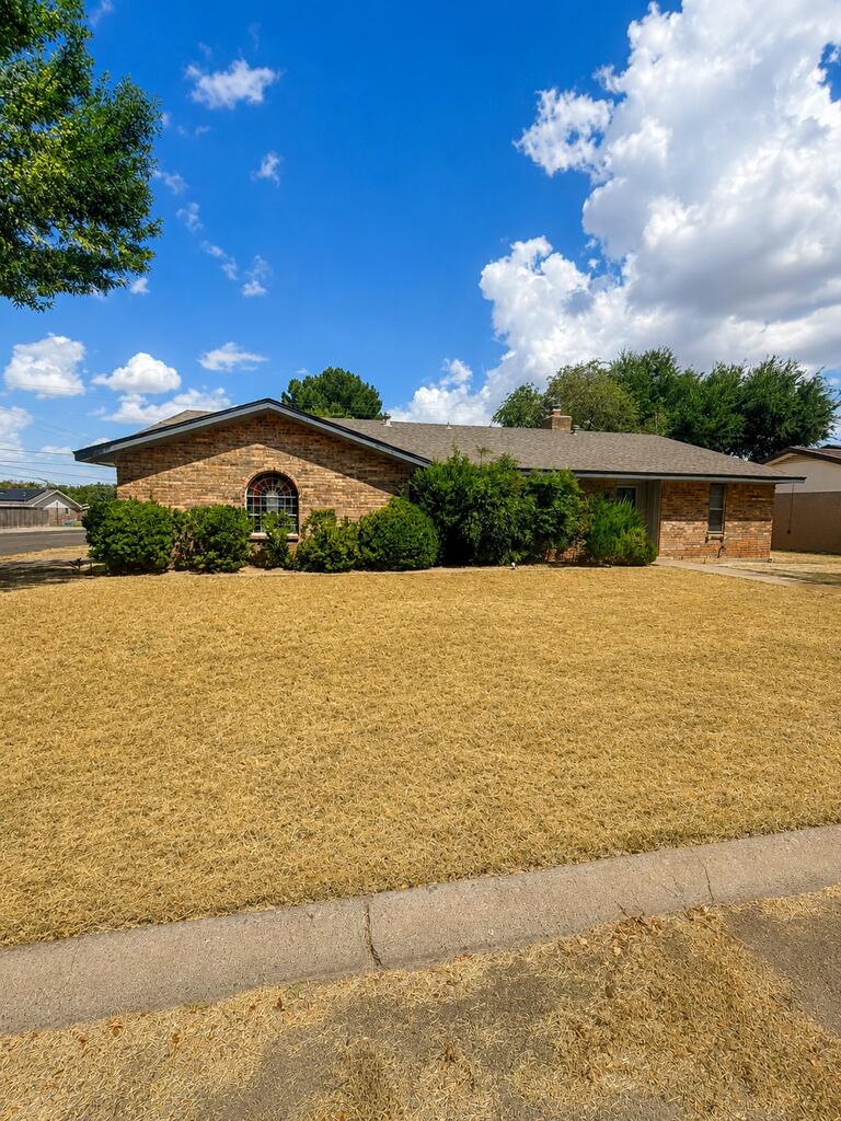 301 S Mesquite Property Photo 1