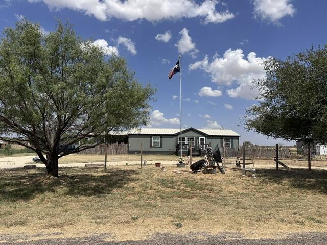 1108 County Rd 171 Property Photo 1