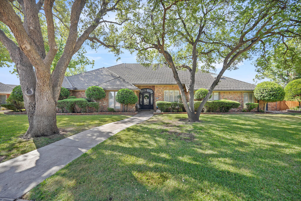 3713 Northfield Dr Property Photo 1