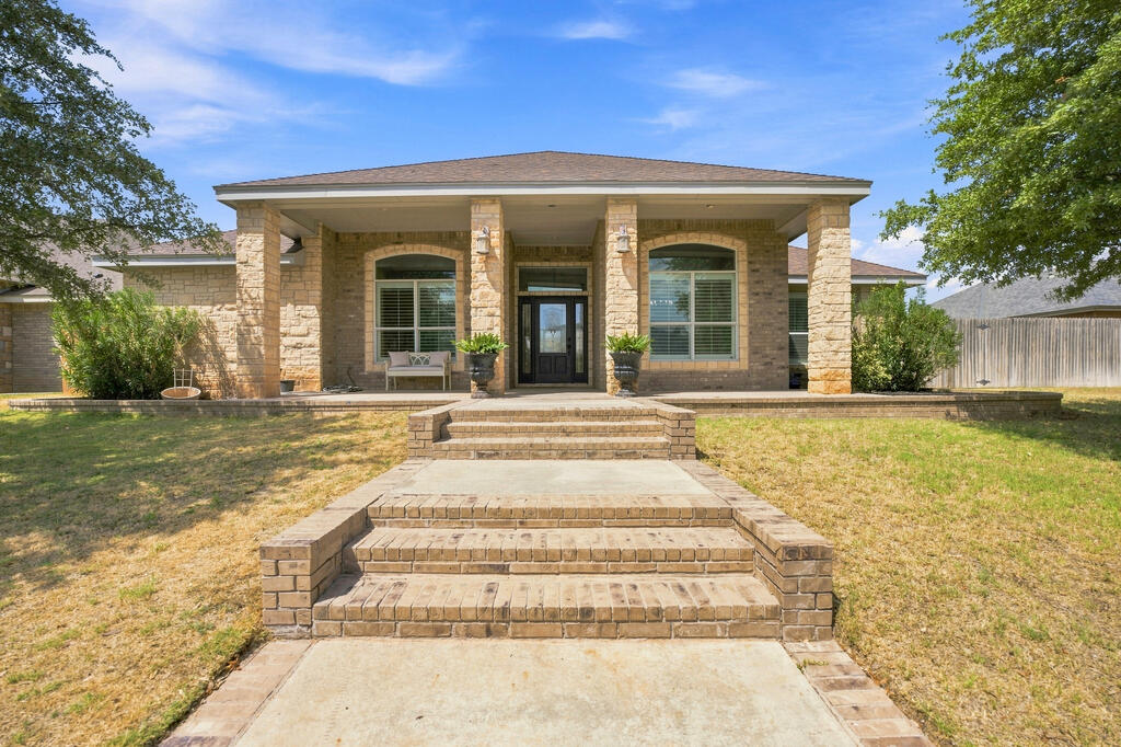 5204 Hilltop Dr Property Photo 1