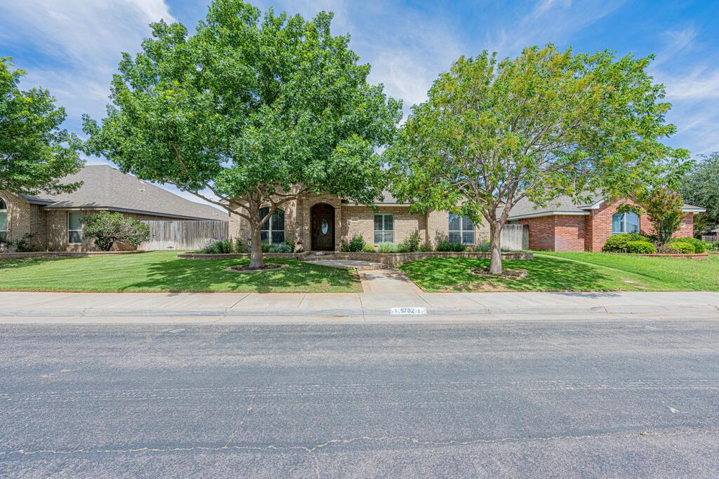 5702 San Saba Ave Property Photo 1