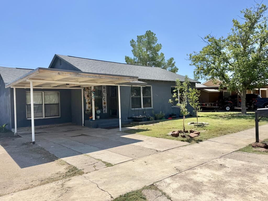 306 N Gillis Property Photo 1