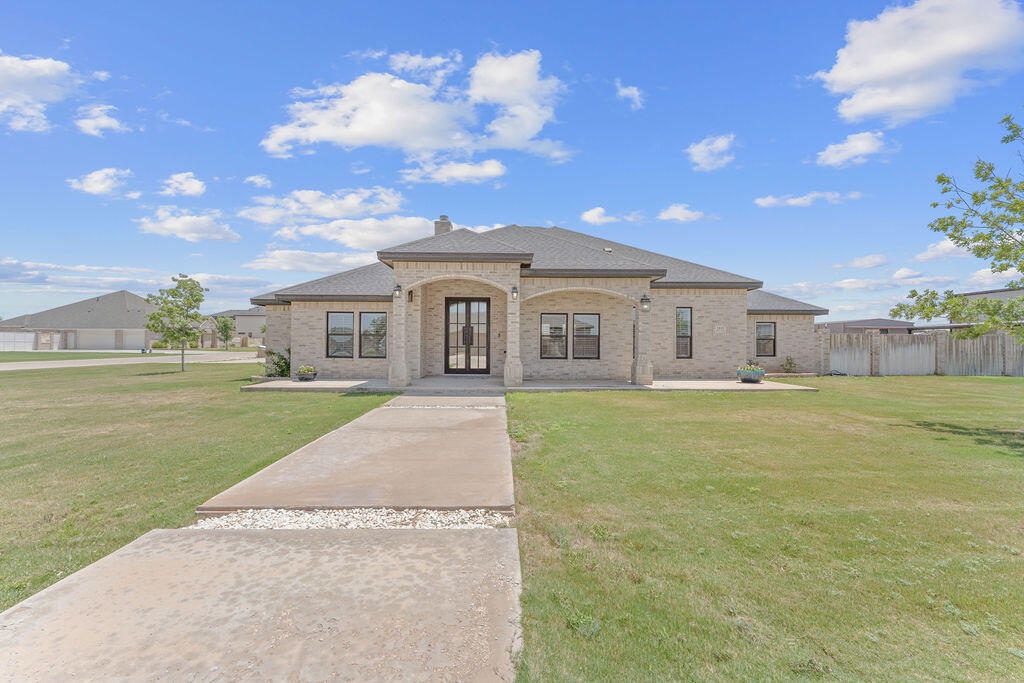 1403 S County Rd 1132 Property Photo 1