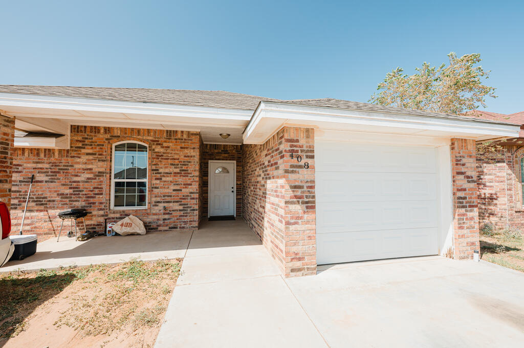 408 S Dallas St Property Photo 1