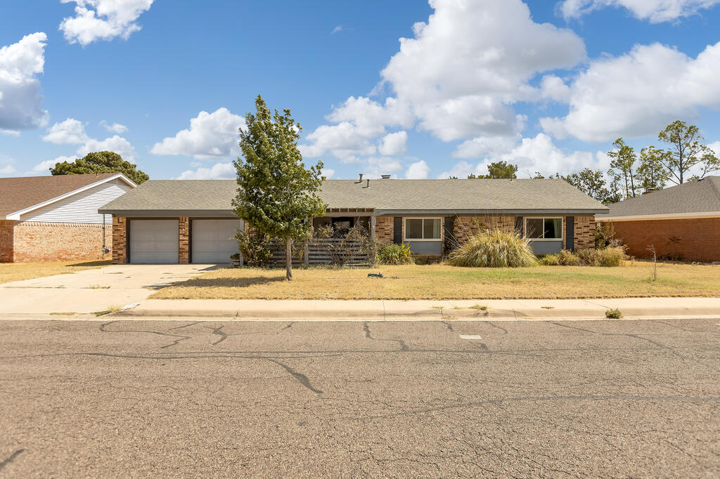 3327 Providence Dr Property Photo 1