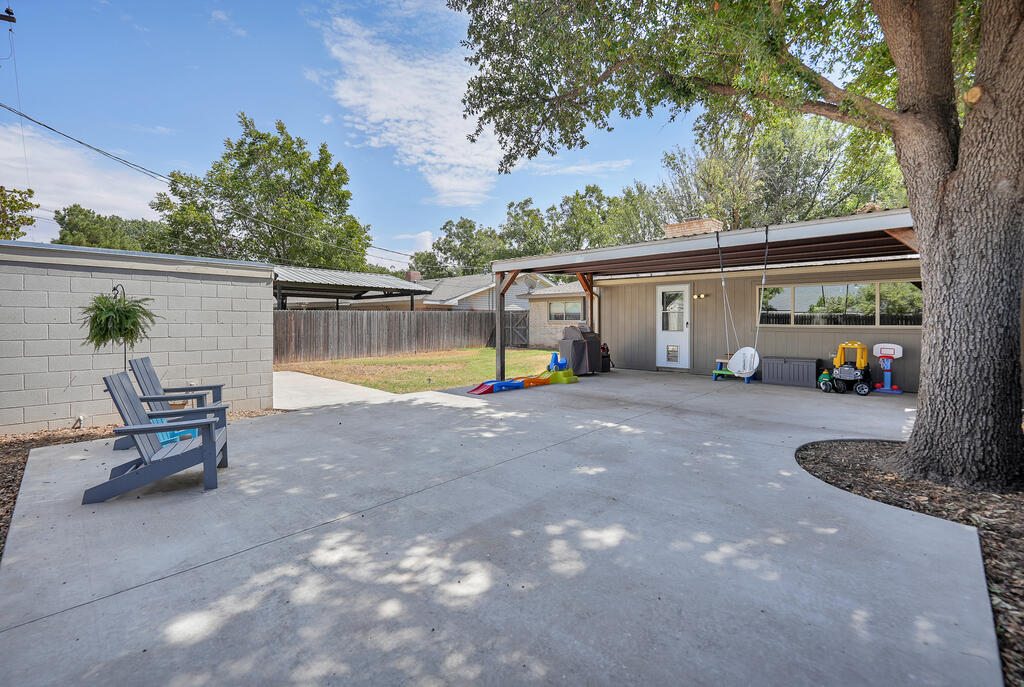 2808 Stutz Dr Property Photo 33