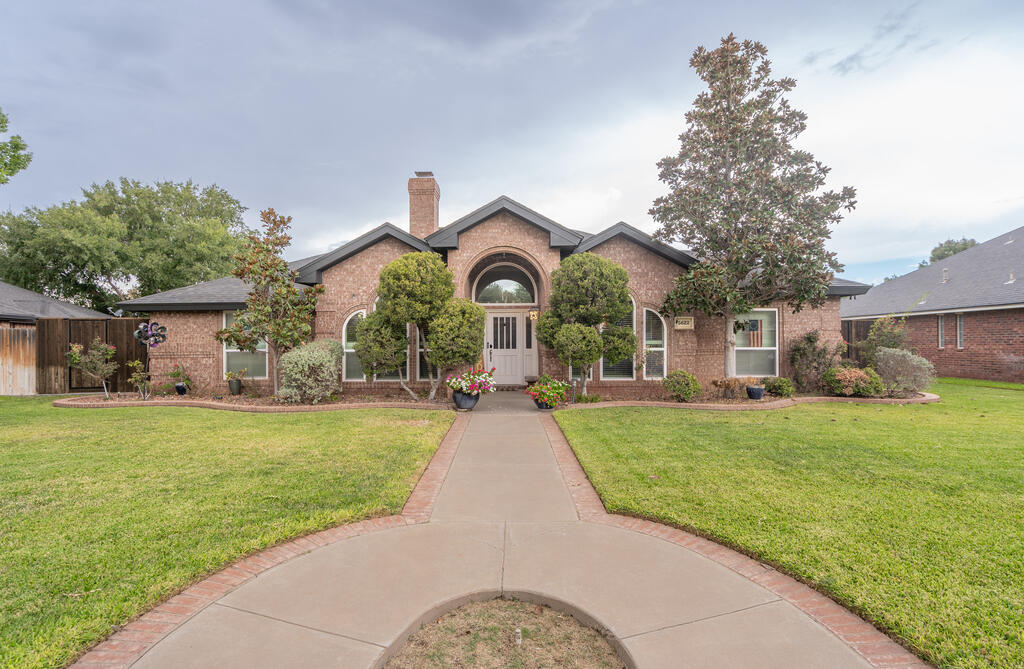 5622 Grassland Blvd Property Photo 1