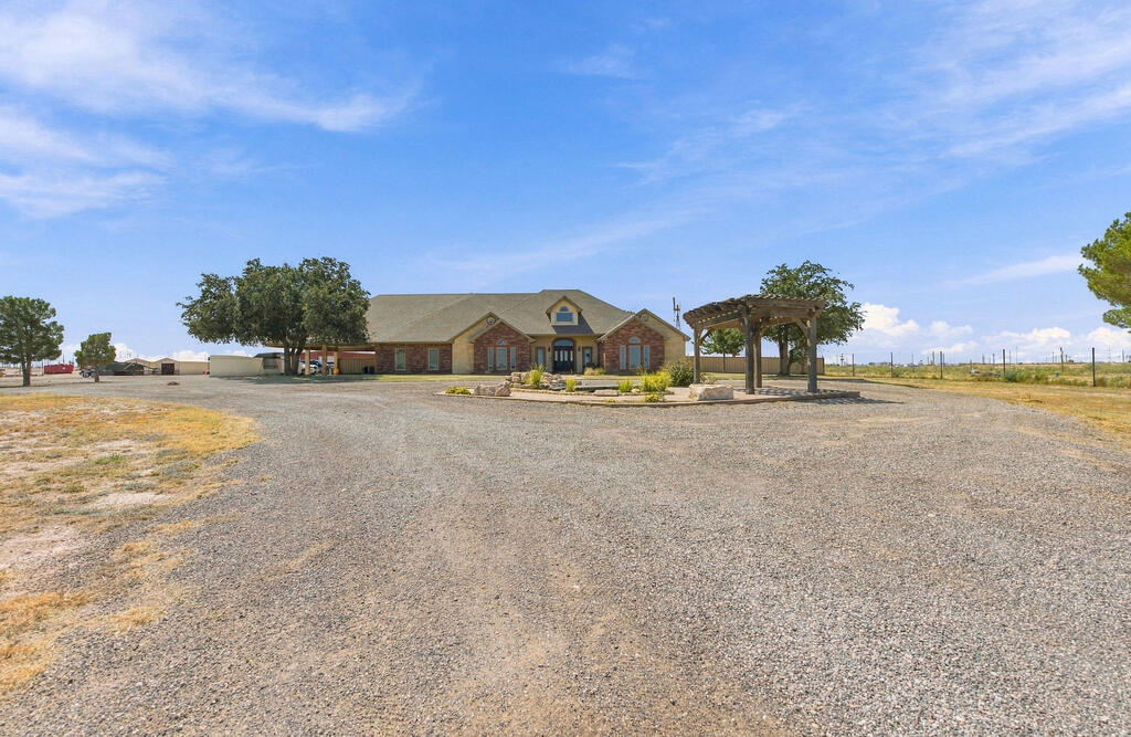200 E County Rd 300 Property Photo 1