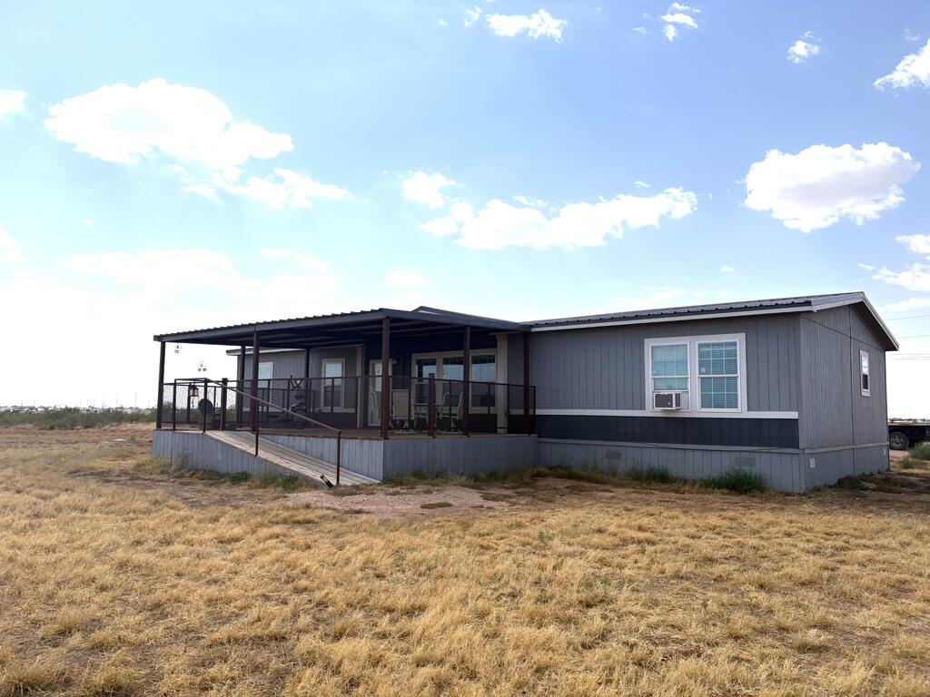 6901 Hwy 80e Property Photo 1