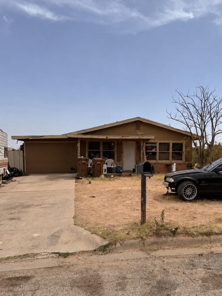615 Steakley Property Photo 1