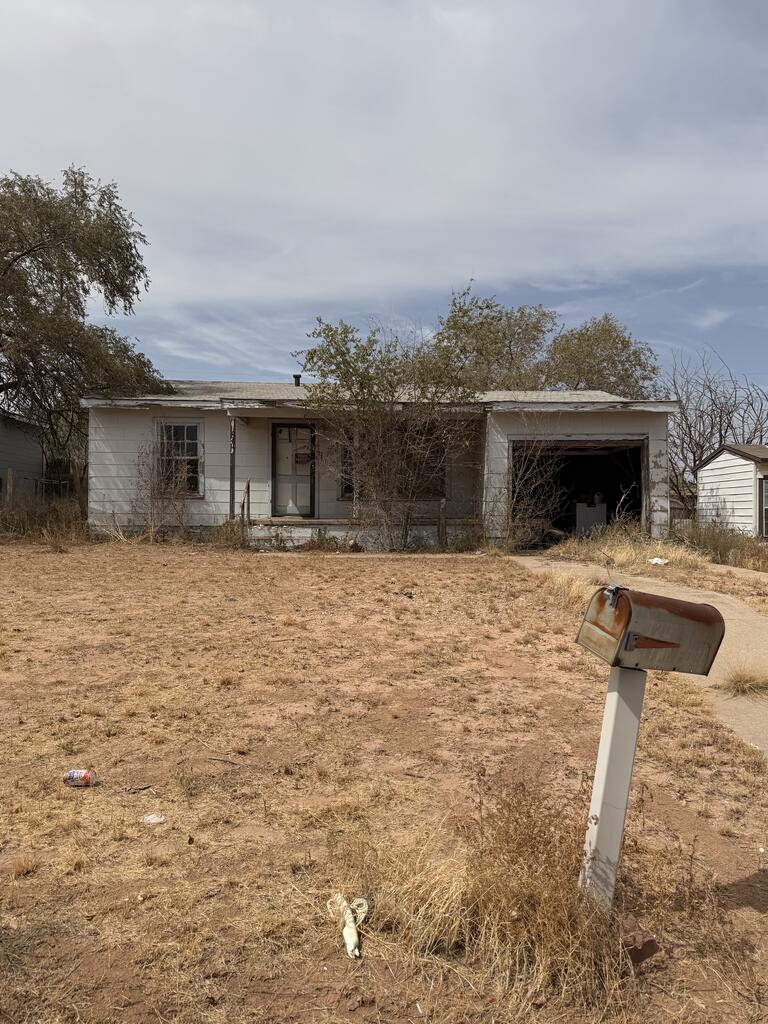 1203 Stanford Property Photo 1