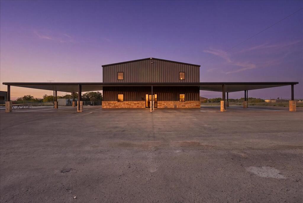 9716 Fm 307 Property Photo 1