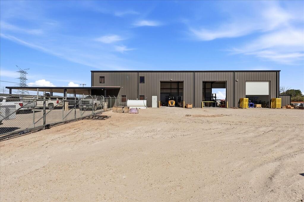 9716 Fm 307 Property Photo 7