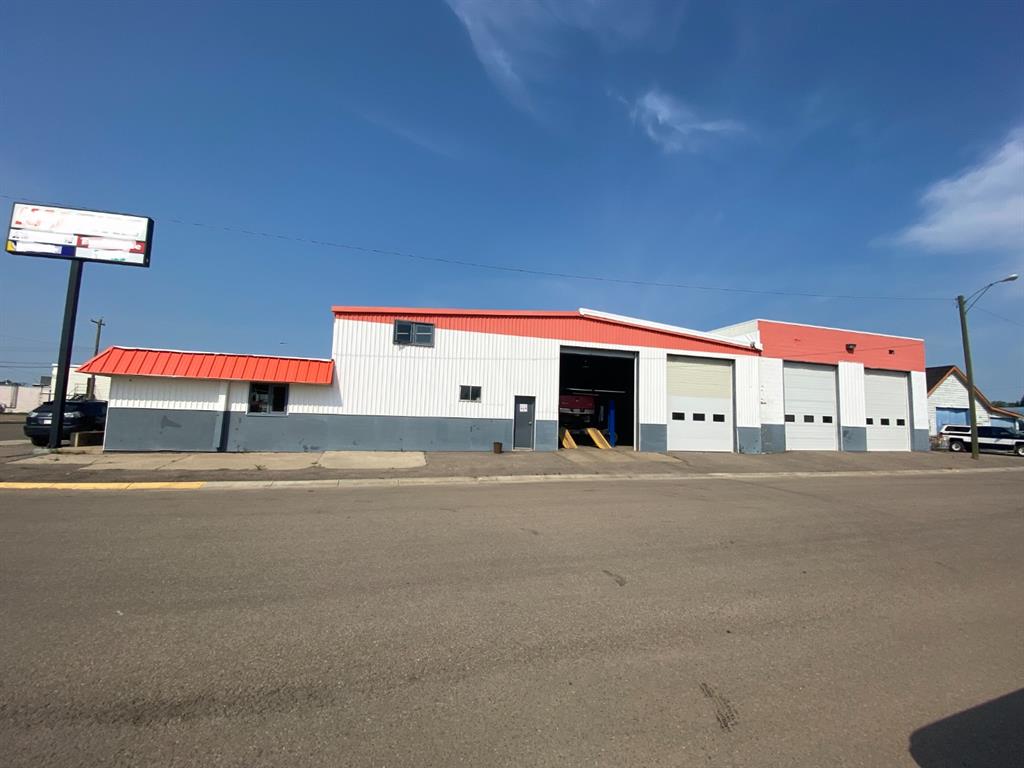 5002,5010,5014 48 Street Property Photo