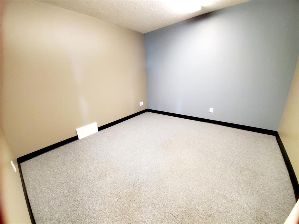 125b Range Road 594058 Property Photo 6