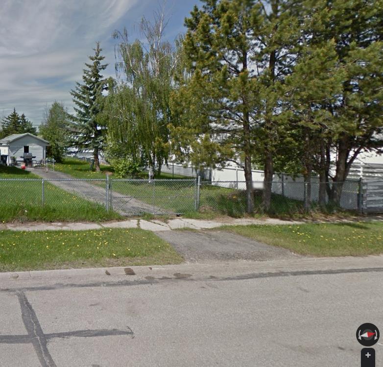 9820 99 Street Property Photo