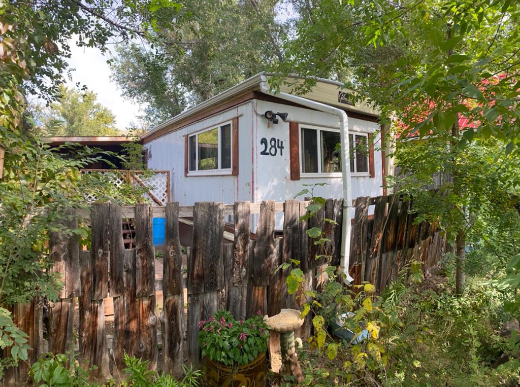 284 River Drive Property Photo 1