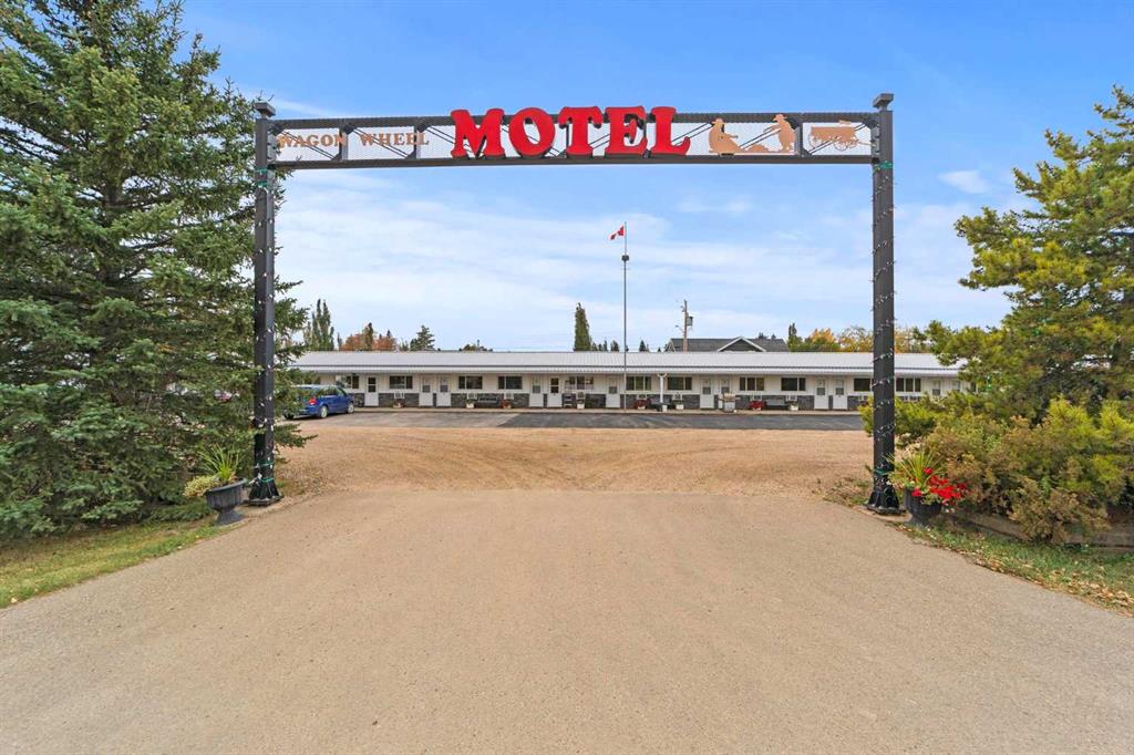 4914 46 Street Property Photo
