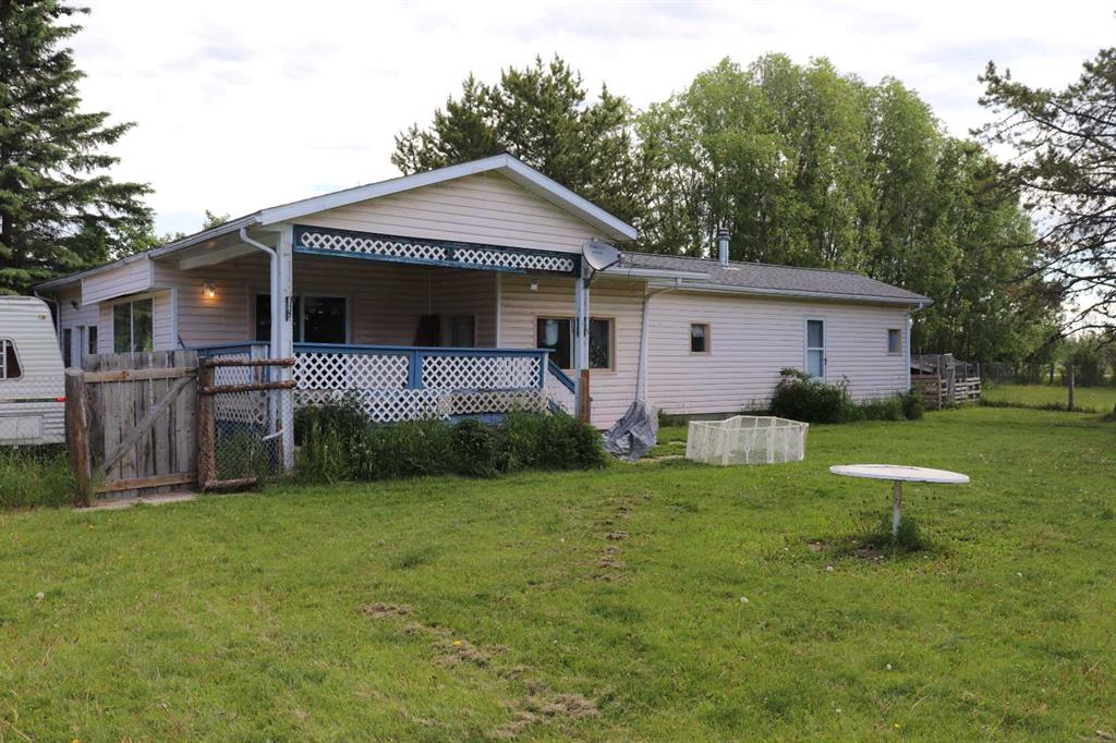 5501 51 Street Property Photo