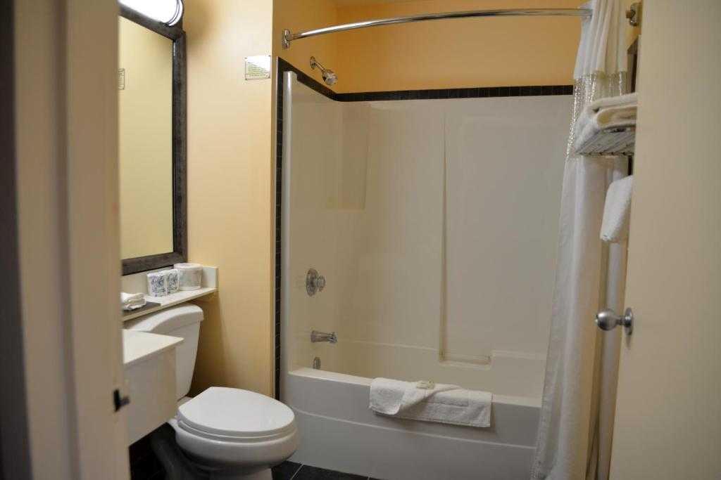 4606 50 Street Property Photo 1