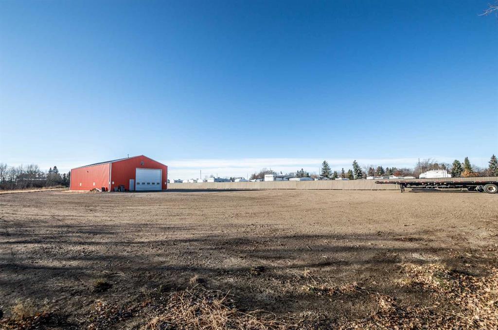 4204 50 Avenue Property Photo