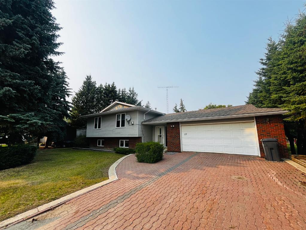 4708 50 Avenue Property Photo