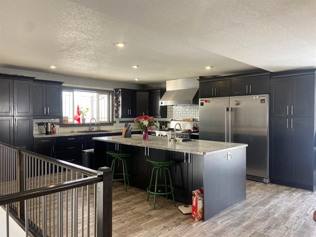 225041 690 Property Photo 9