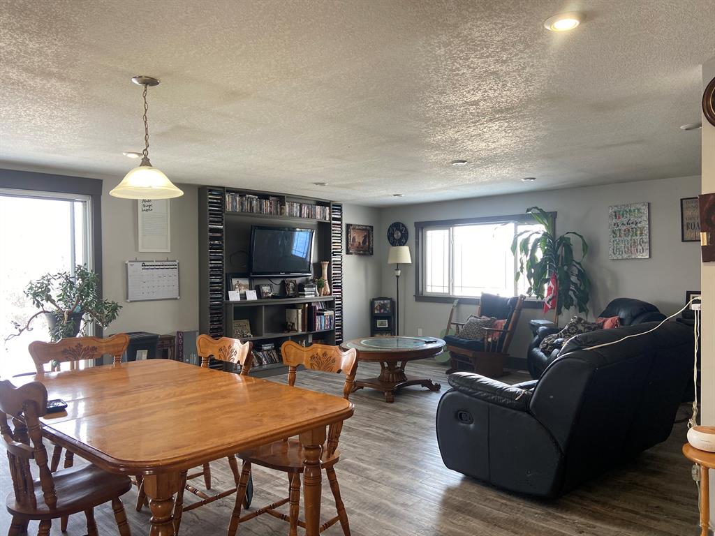 225041 690 Property Photo 16