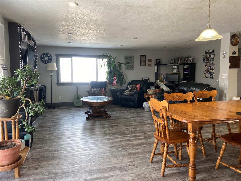 225041 690 Property Photo 17