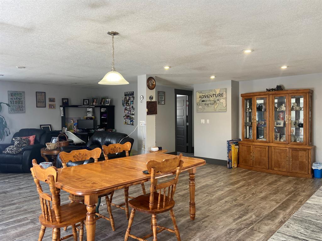 225041 690 Property Photo 19