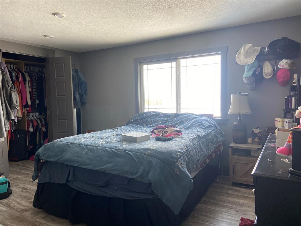 225041 690 Property Photo 21