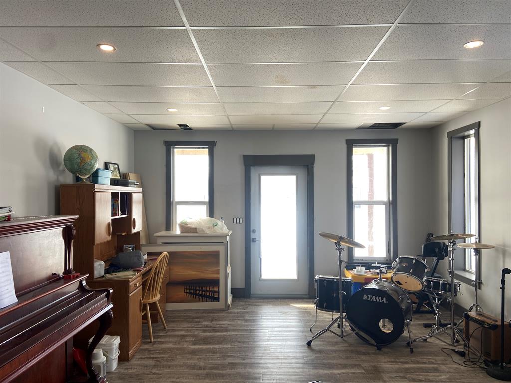 225041 690 Property Photo 27