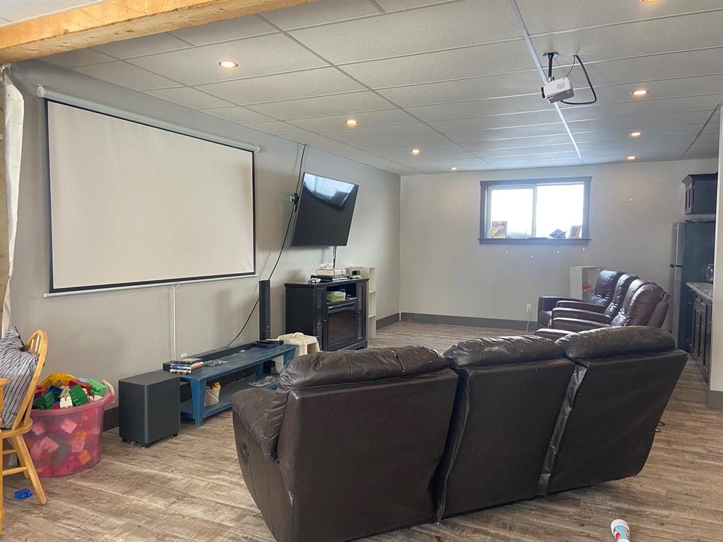 225041 690 Property Photo 29