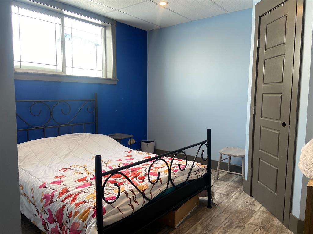 225041 690 Property Photo 35