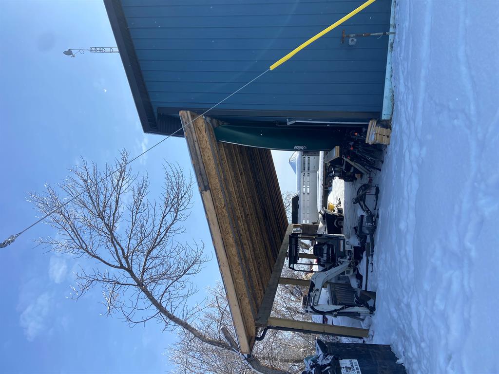225041 690 Property Photo 40