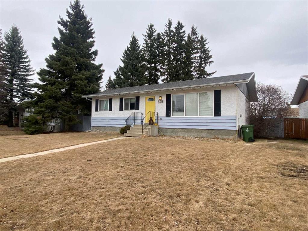 1429 53 Street Property Photo 2