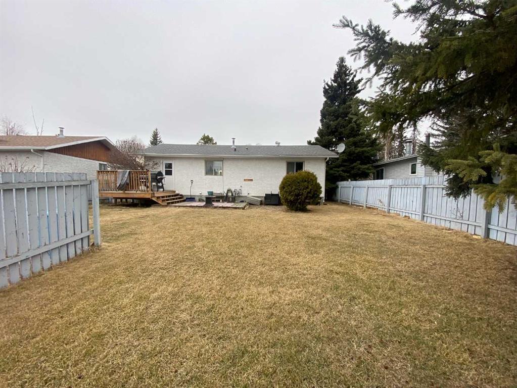1429 53 Street Property Photo 6