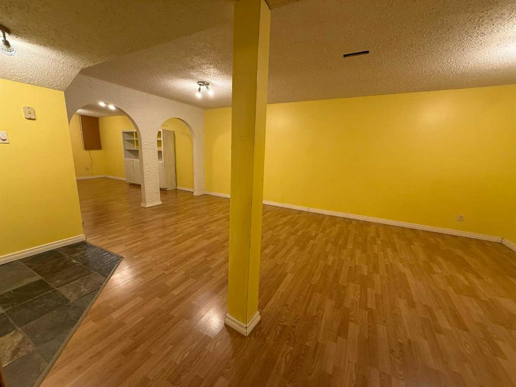1429 53 Street Property Photo 16