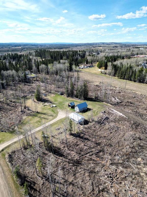 6432 17 Avenue Property Photo 5