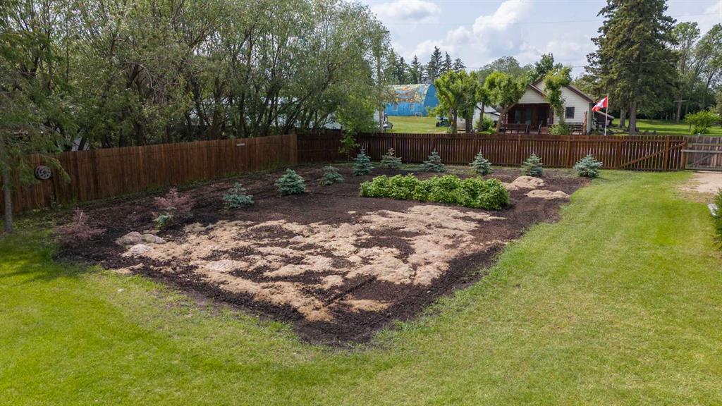 5010 50 Avenue Property Photo 44